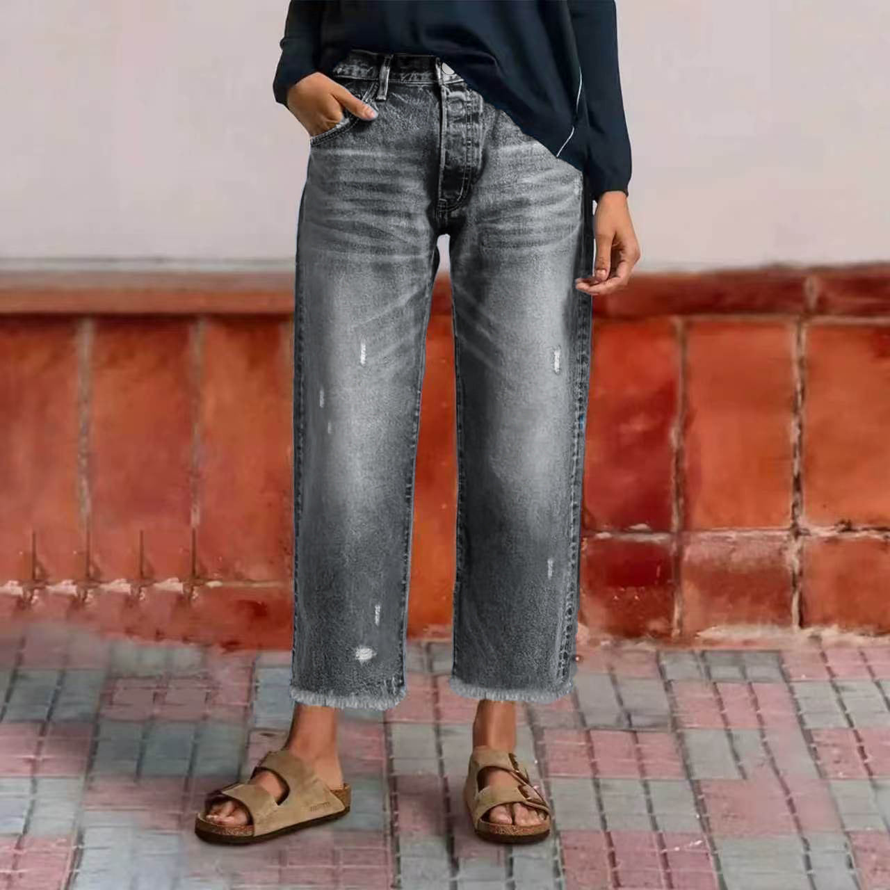 Women’s Retro Cropped Straight-Leg Jeans